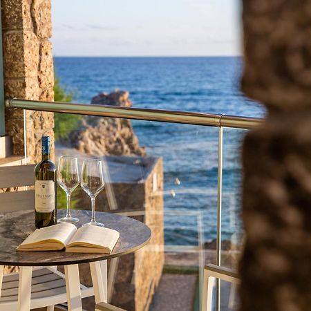 Black Rocks Family, Luxury Seafront Beach Maisonette Agios Gordios  Exteriör bild
