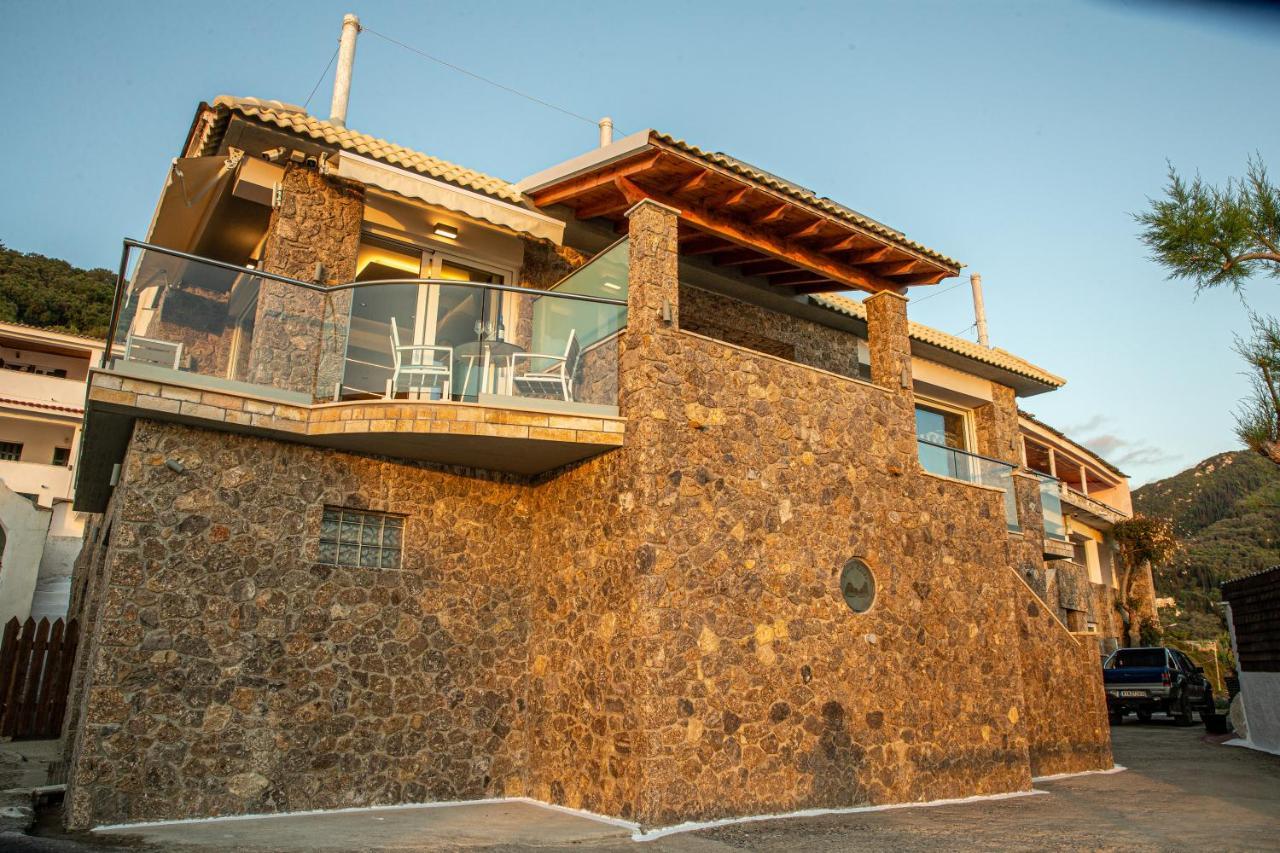 Black Rocks Family, Luxury Seafront Beach Maisonette Agios Gordios  Exteriör bild