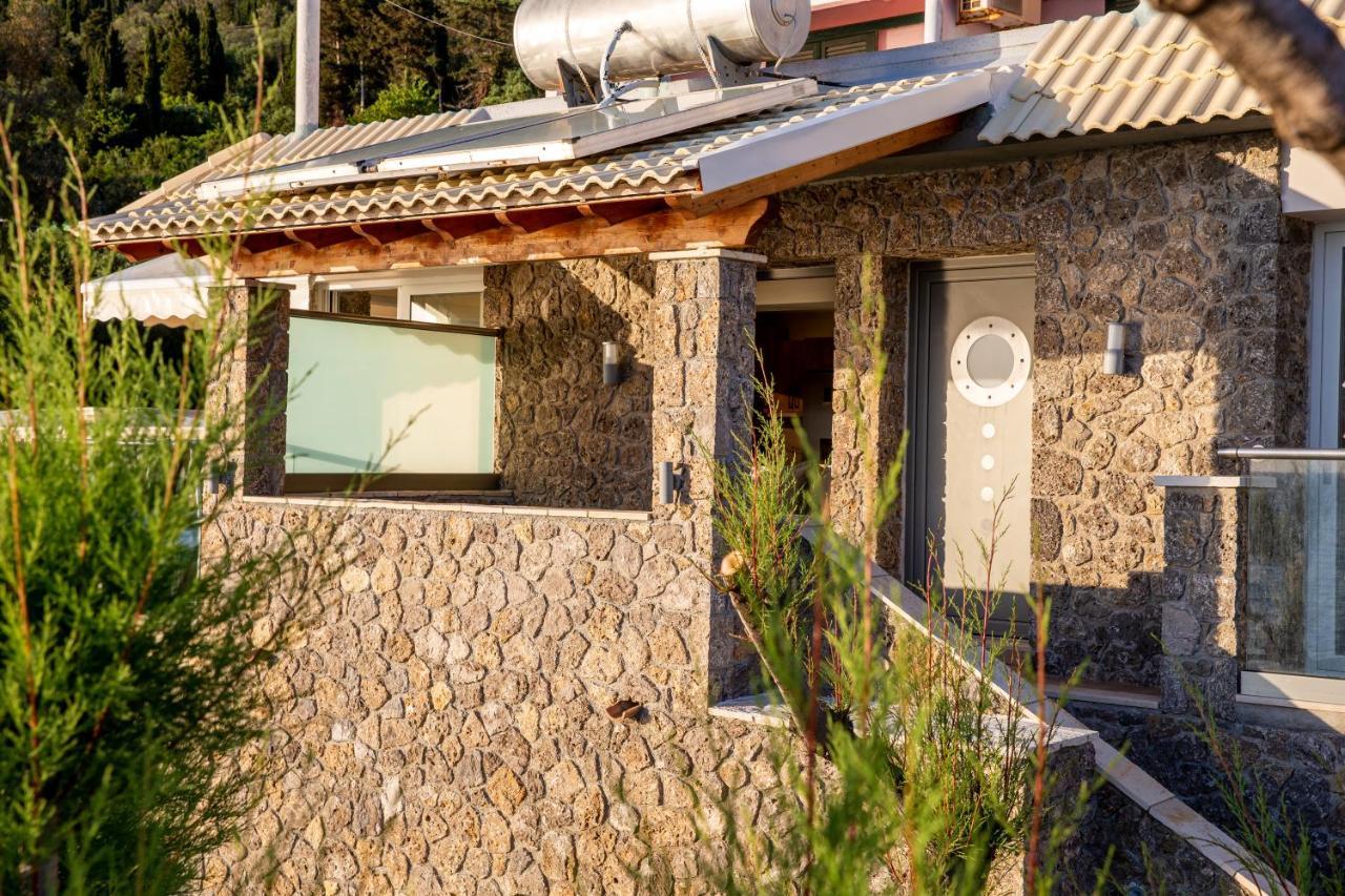 Black Rocks Family, Luxury Seafront Beach Maisonette Agios Gordios  Exteriör bild