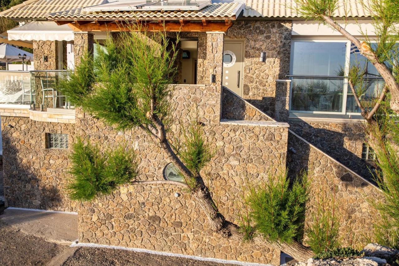 Black Rocks Family, Luxury Seafront Beach Maisonette Agios Gordios  Exteriör bild