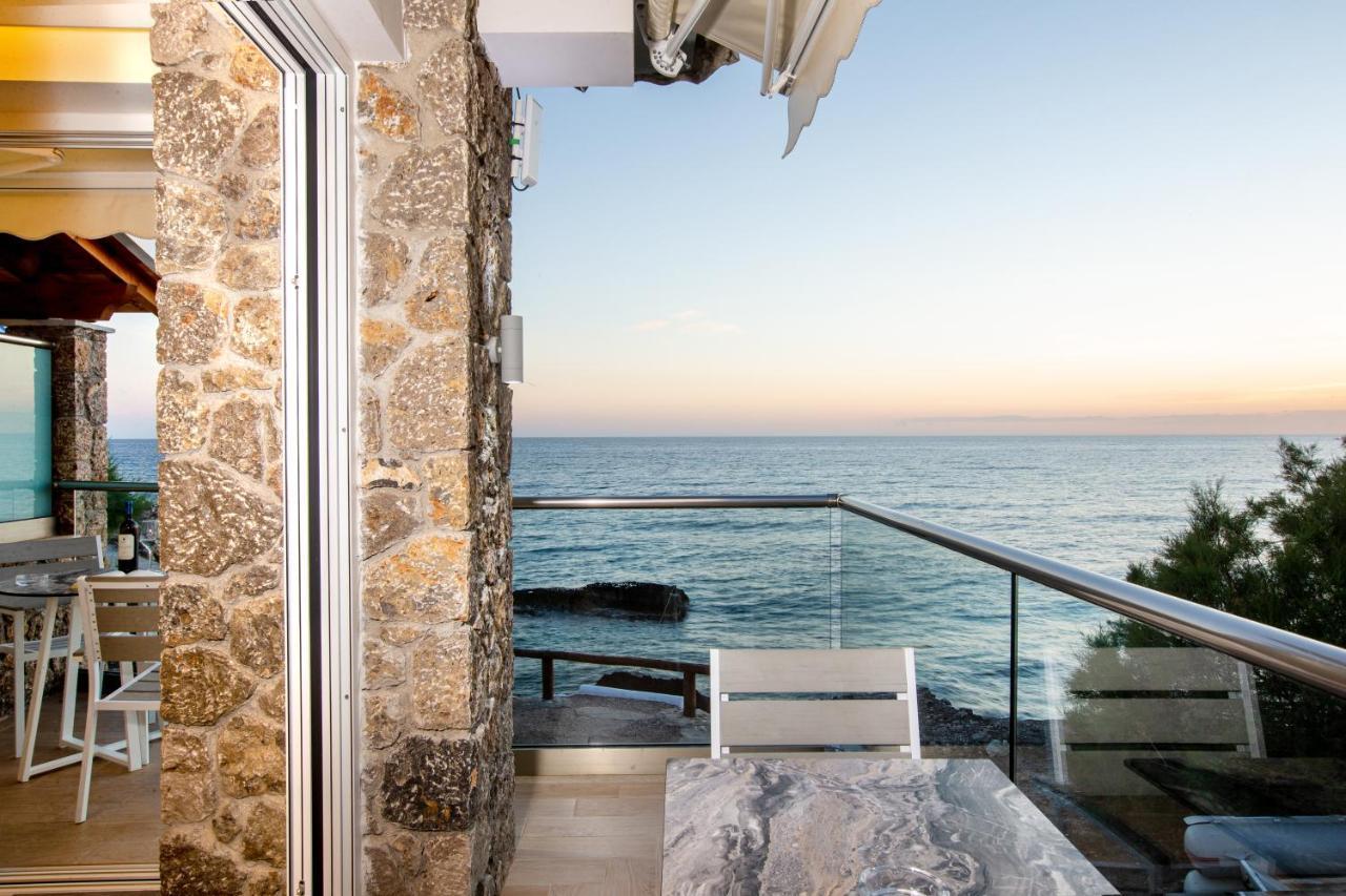 Black Rocks Family, Luxury Seafront Beach Maisonette Agios Gordios  Exteriör bild